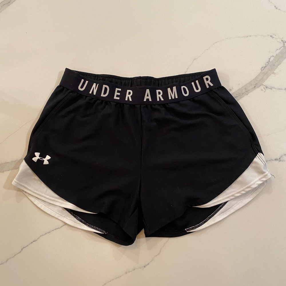 Under Armor Black/White Shorts